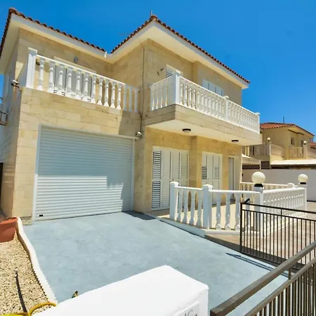 Kleio Villa Agia Napa